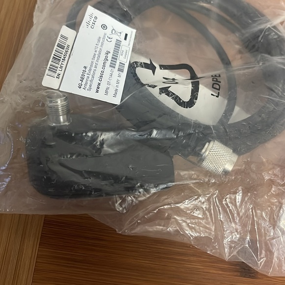 Cisco Antenna Extension Base AZ-Cisco4GAE010R Single - Picture 5 of 5
